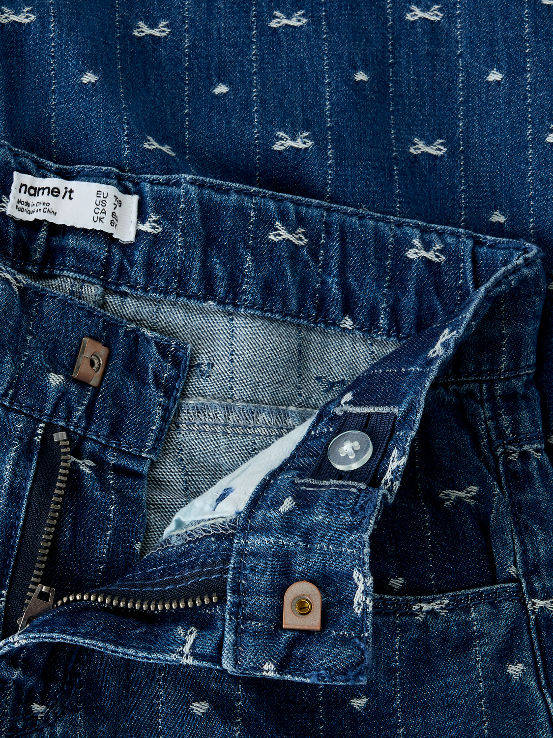 model_shot-front_full